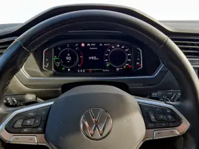 NoulTiguan Allsp.Eleg.2,0 TDI 4M DSG TD thumbnail