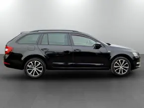 OCTAVIA Combi Ambition Limited TDI DSG thumbnail