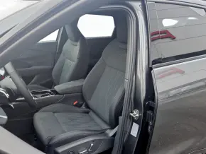 Q3 40 TFSI quattro thumbnail