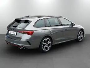 OCTAVIA Combi RS TDI DSG thumbnail