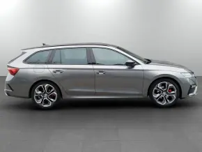 OCTAVIA Combi RS TDI DSG thumbnail