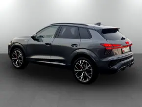 Q3 40 TFSI quattro thumbnail
