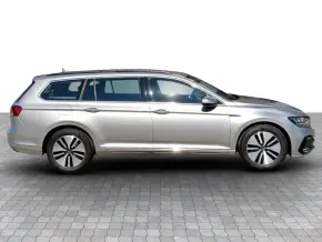 Passat Variant GTE thumbnail