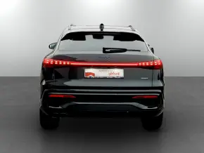 Q5 Sportback 40 TDI quattro thumbnail