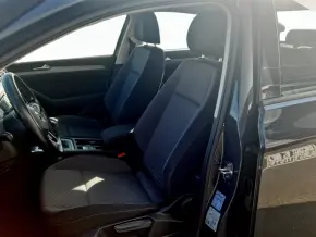 VW Noul Passat Trendline 2.0 TDI thumbnail