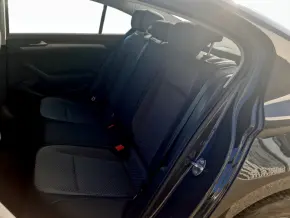 VW Noul Passat Trendline 2.0 TDI thumbnail