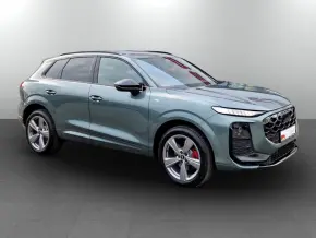 Q3 40 TFSI quattro thumbnail
