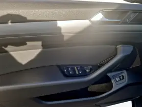 VW Noul Passat Trendline 2.0 TDI thumbnail