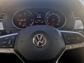 VW Noul Passat Trendline 2.0 TDI thumbnail
