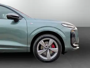 Q3 40 TFSI quattro thumbnail