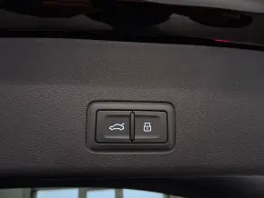 Audi Q3 Sportback 35 TFSI thumbnail