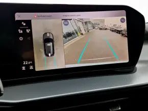 Audi Q3 e-hybrid 200kW thumbnail