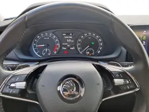 Škoda OCTAVIA AMBITION 2.0 TDI DSG thumbnail