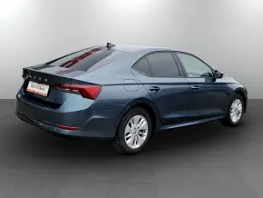 Škoda Octavia Ambition 2.0 TDI DSG thumbnail