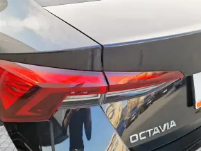 Škoda OCTAVIA AMBITION 2.0 TDI DSG thumbnail