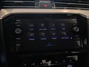 VW Noul Passat Highline2.0 TDI SCR DSG 4Mot thumbnail