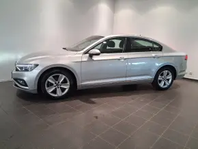 VW Noul Passat Highline2.0 TDI SCR DSG 4Mot thumbnail