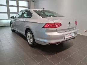 VW Noul Passat Highline2.0 TDI SCR DSG 4Mot thumbnail