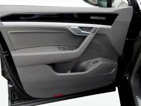 VW Touareg Elegance V6 TDI thumbnail