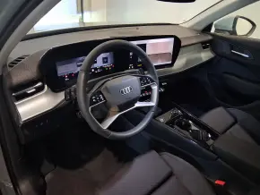 Audi Q3 35 TFSI thumbnail