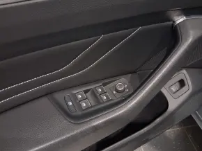 VW Passat Var. Highline 2.0 TDI DSG thumbnail