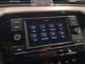 VW Passat Var. Highline 2.0 TDI DSG thumbnail