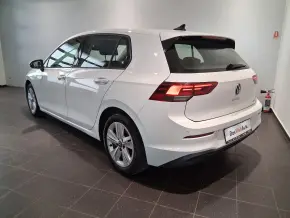VW Golf Life 1.5 eTSI ACT DSG mild hyb thumbnail