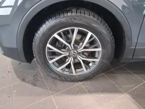 VW Noul Tiguan Life 2,0 TDI DSG thumbnail