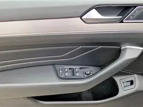 VW Noul Passat High. 2.0 TSI ACT OPF DSG thumbnail