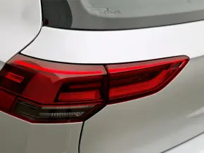 VW Golf Life 1.0 eTSI DSG mild hyb thumbnail