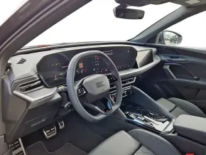 Audi Q5 Sportback 40 TFSI quattro thumbnail