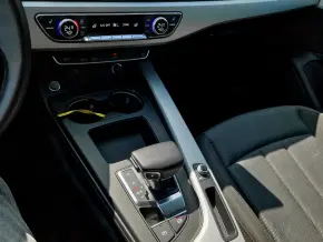 Audi A4 35 TFSI thumbnail