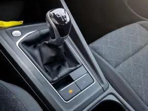 VW Golf Life 1.0 TSI thumbnail