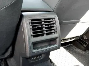 VW Golf Life 2.0 TDI thumbnail