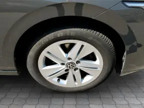 VW Golf Life 2.0 TDI thumbnail