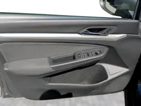 VW Golf Life 2.0 TDI thumbnail