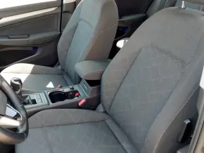 VW Golf Life 2.0 TDI thumbnail