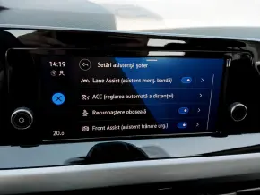 VW Golf Life 2.0 TDI thumbnail