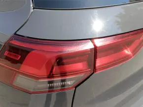 VW Golf Life 2.0 TDI thumbnail