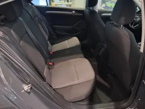 VW Noul Passat Trendline1.5 TSI ACT thumbnail