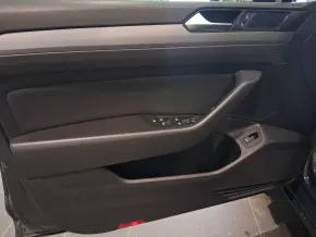 VW Noul Passat Trendline1.5 TSI ACT thumbnail