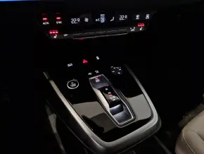 Q4 45 e-tron quattro 210 kW / 286 CP thumbnail