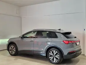 Q4 45 e-tron quattro 210 kW / 286 CP thumbnail