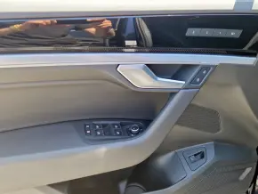 VW Touareg Elegance V6 TDI thumbnail