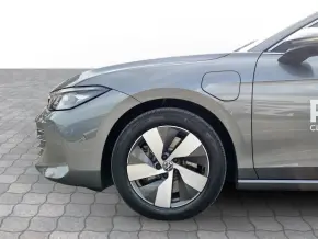 VW Passat Business 1.5 TSI PHEV thumbnail
