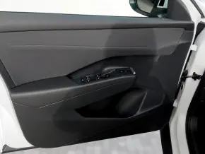 VW Noul T-Roc Life 1.5 eTSI DSG thumbnail