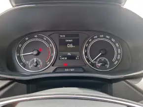 Škoda FABIA AMBITION 1.0 TSI thumbnail