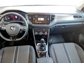 VW T-Roc Design 1.5 TSI thumbnail