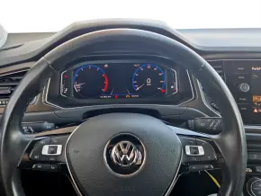 VW T-Roc Design 1.5 TSI thumbnail
