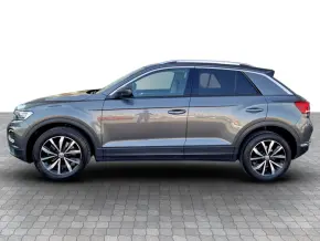 VW T-Roc Design 1.5 TSI thumbnail